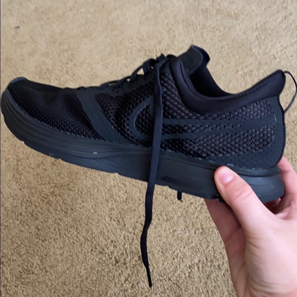Black Nike Shoes